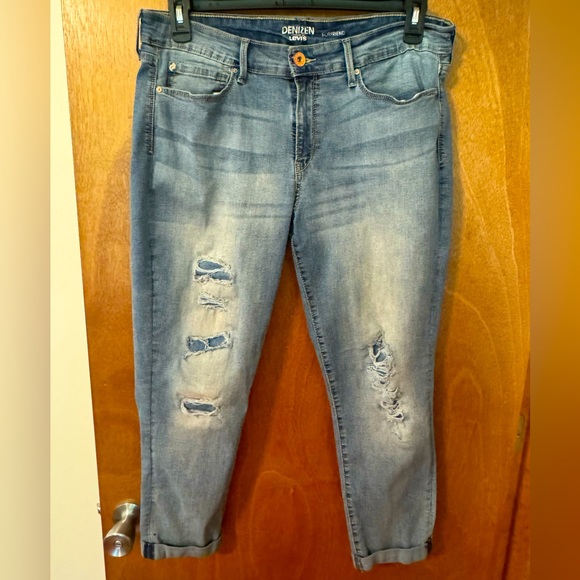 Denizen from Levi's Denim - Levi’s Distressed look denim size 15 cropped boyfriend jeans EUC STRETCH
